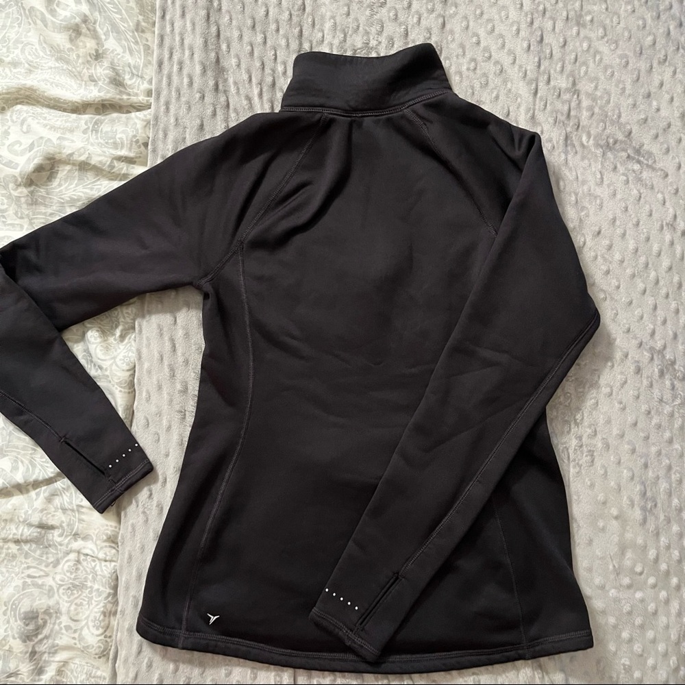 EUC Old Navy athleasure sweatshirt - Picture 12 of 16